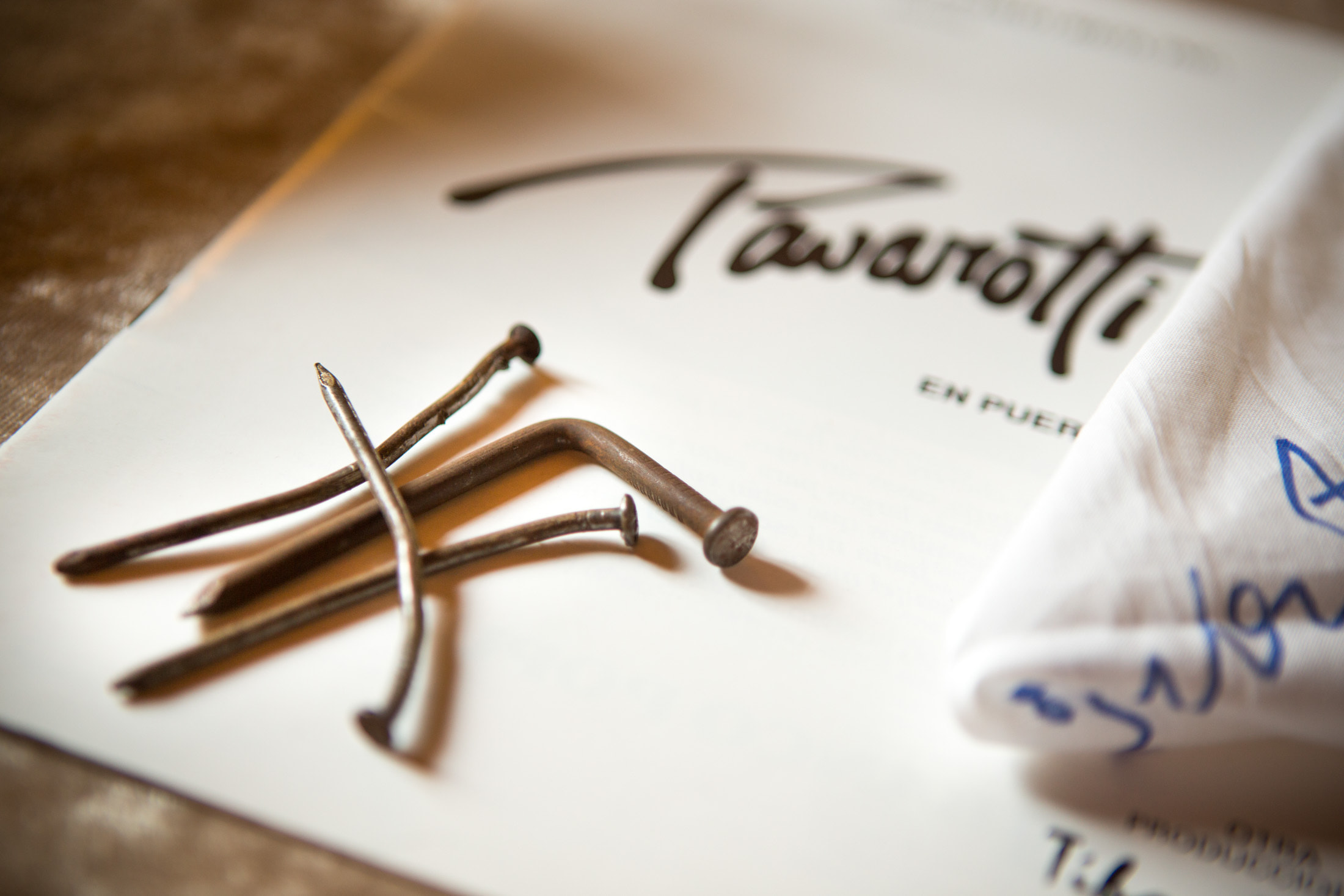 I suoi chiodi ricurvi